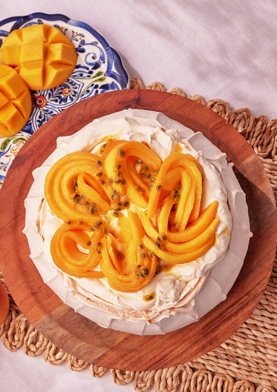 Mum's classic pavlova