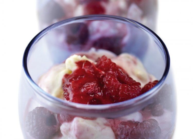 Raspberry meringue mess KitchenAid Australia