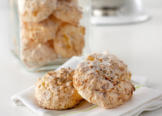 Chewy coconut macaroons