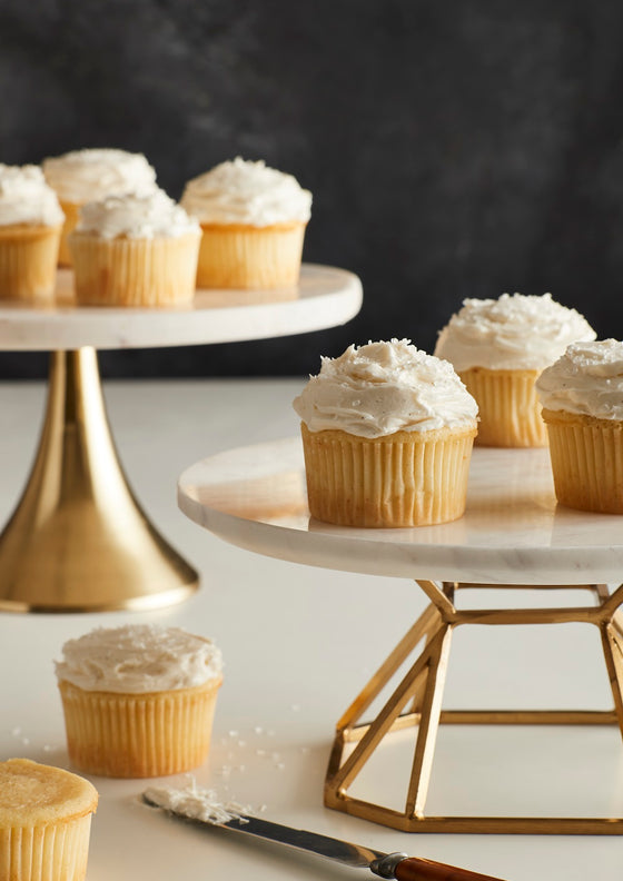 Vanilla Cupcakes with Mascarpone Buttercream Frosting