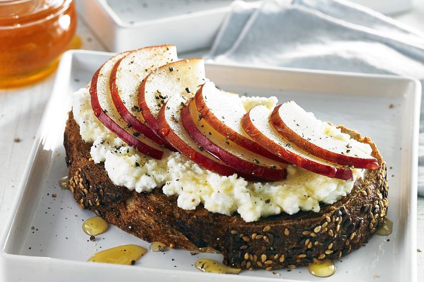 Pear Ricotta Toasts