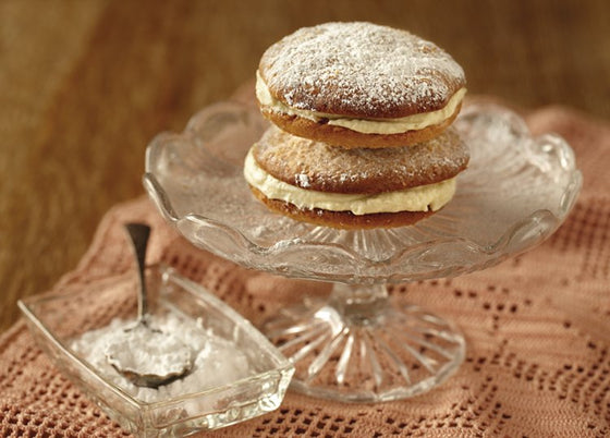 Coconut whoopie cakes