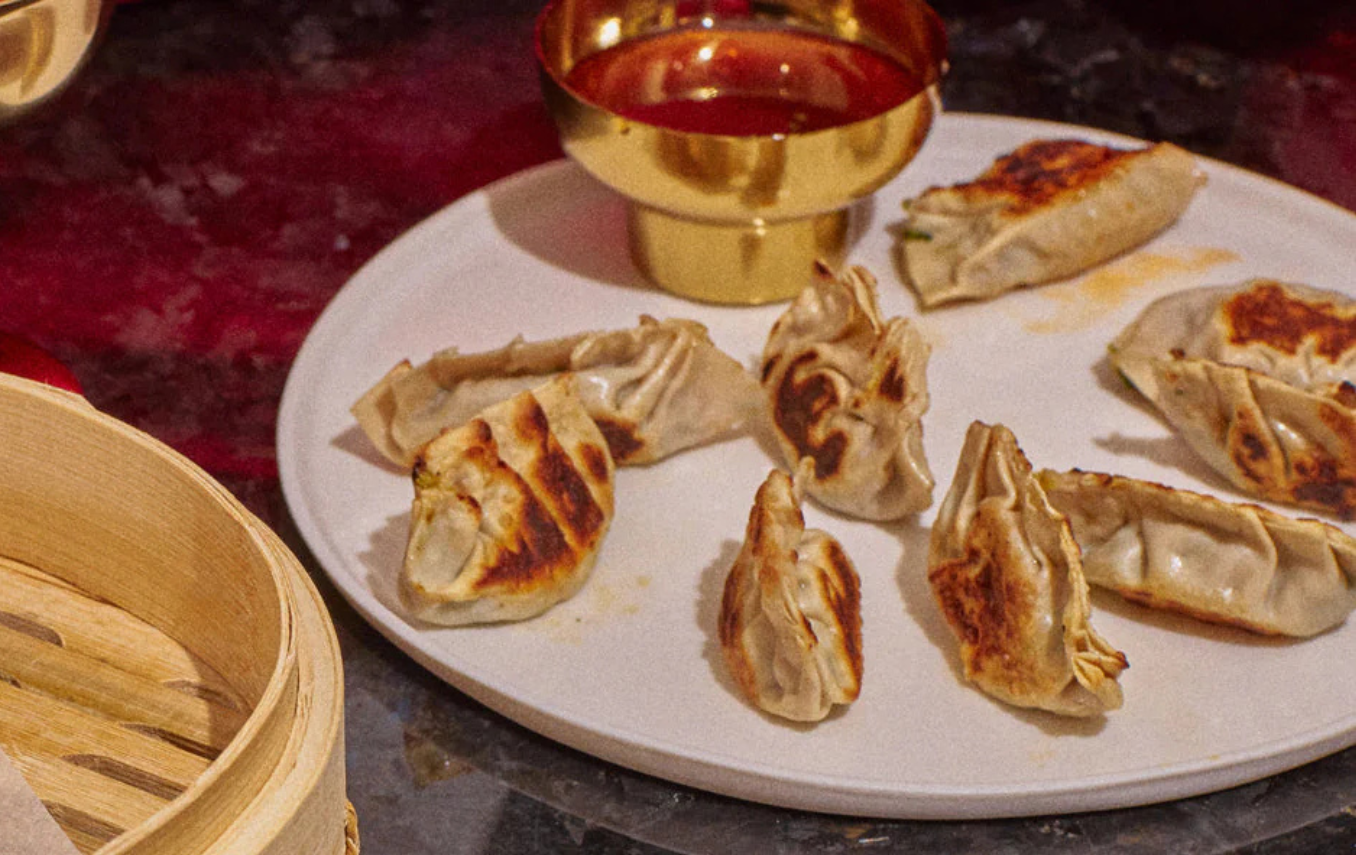 Pan fried / steamed pork dumplings