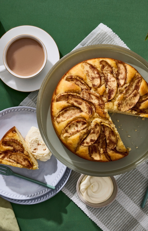 Apple tea cake
