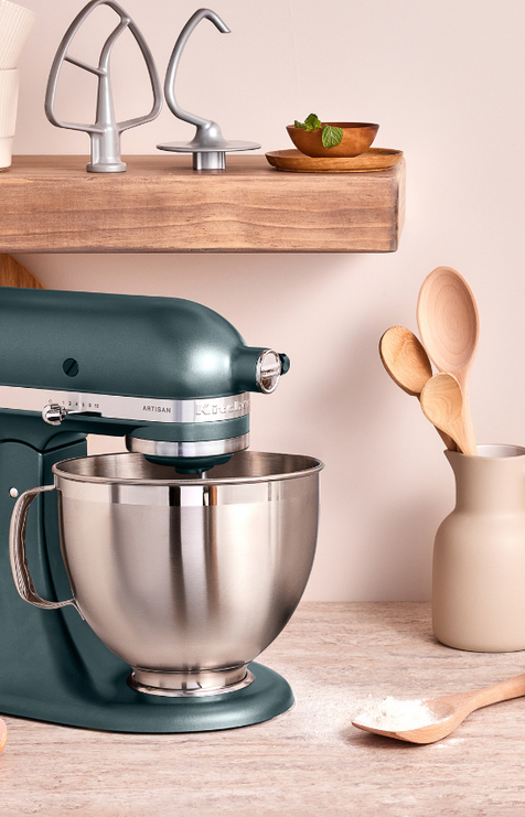 Stand mixers vs hand mixers