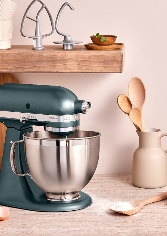 Stand mixers vs hand mixers