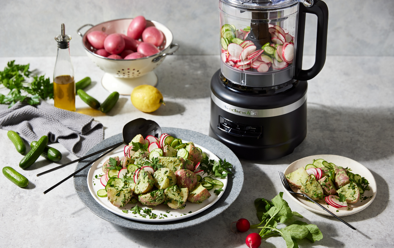 How to clean a food processor: step-by-step guide
