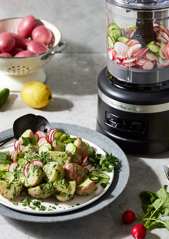How to clean a food processor: step-by-step guide