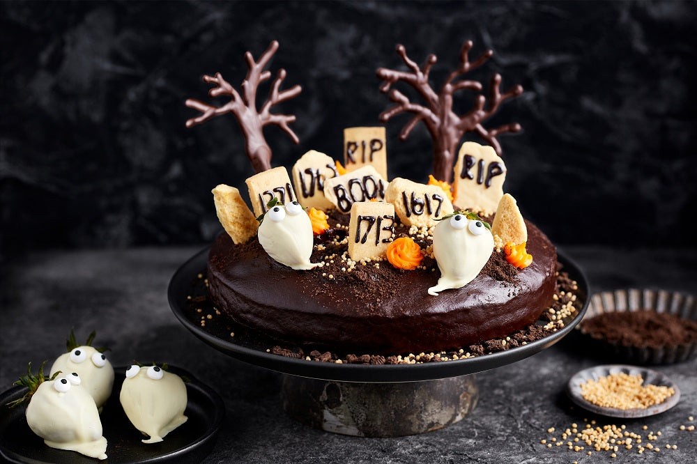 Easy chocolate mud cake recipe for Halloween