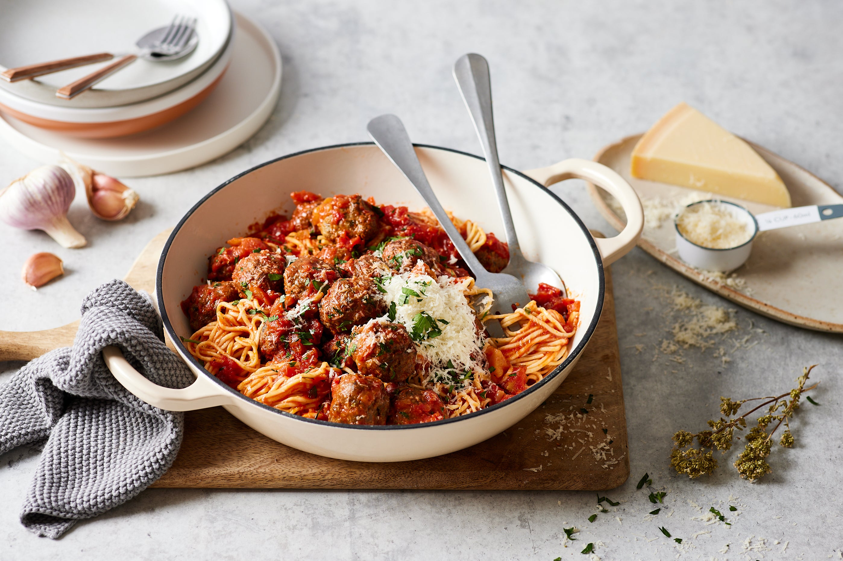 Spaghetti meatball bolognese