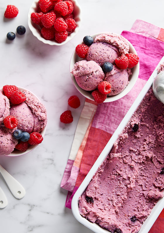 Berry frozen yoghurt