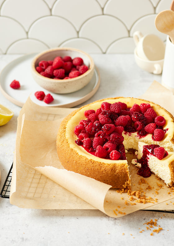 Lemon and raspberry cheesecake