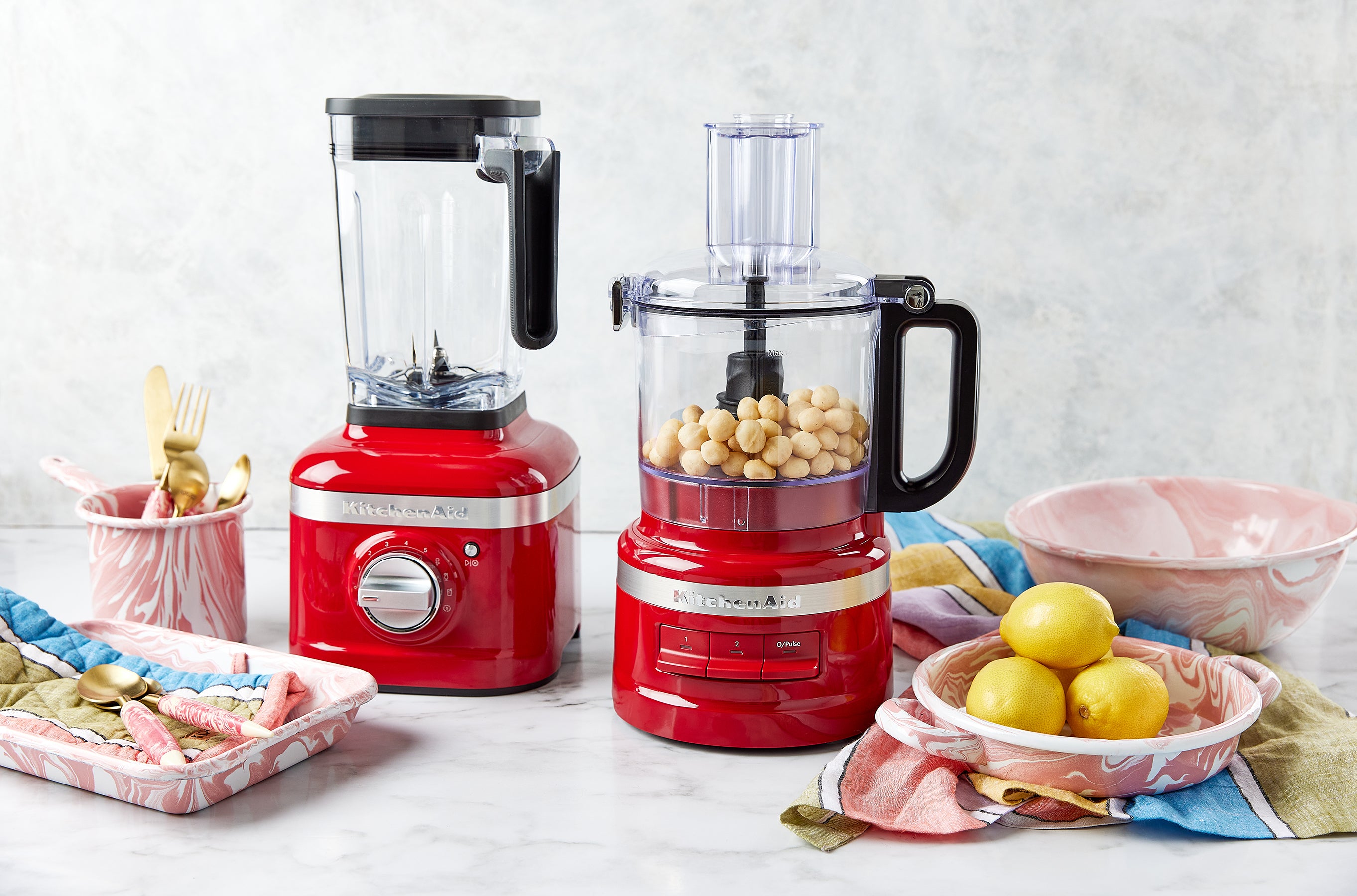 The differences between KitchenAid food processors and food choppers