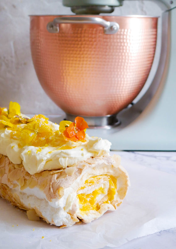 Lemon curd meringue roulade | Daen's Kitchen