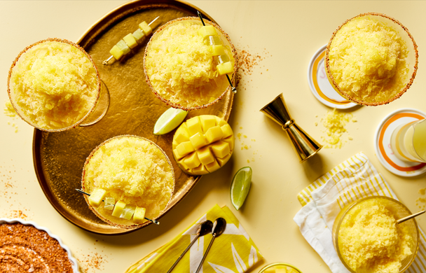 Frozen mango margarita