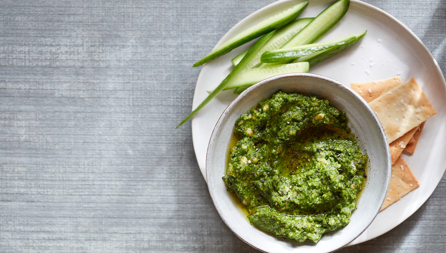 Roasted Garlic, Spinach, Lemon and Cashew Dip