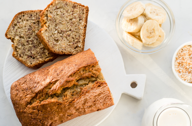 Banana bread with mascarpone, honey and ginger cake crumb
