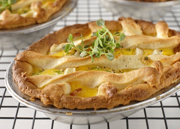 Egg and bacon pies