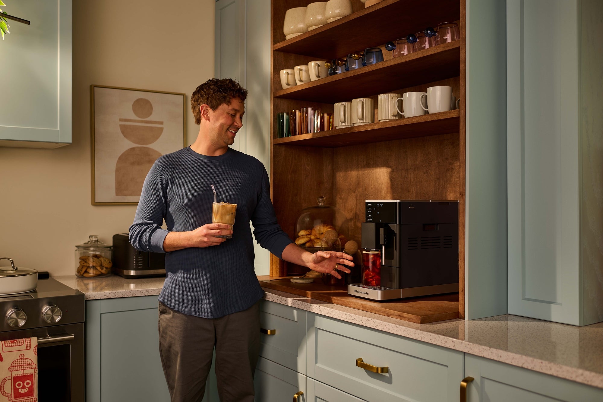 <h3 data-component-id="heading-title"><strong>From Hot Espresso to Iced Perfection, Brew It All at Home</strong></h3>