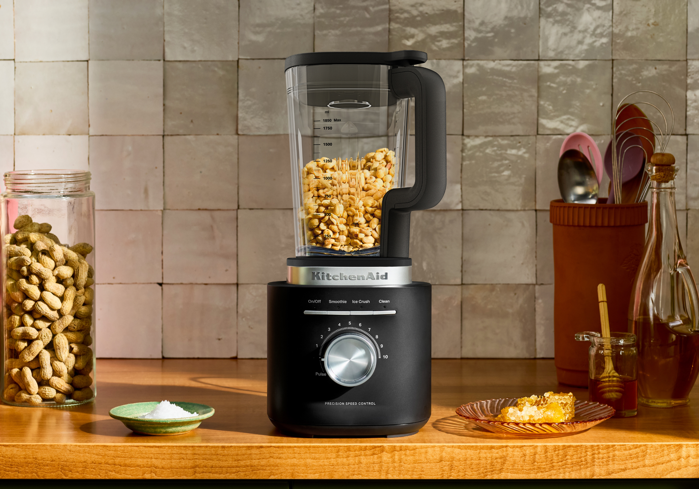 Pure Power Blender with Glass Jar