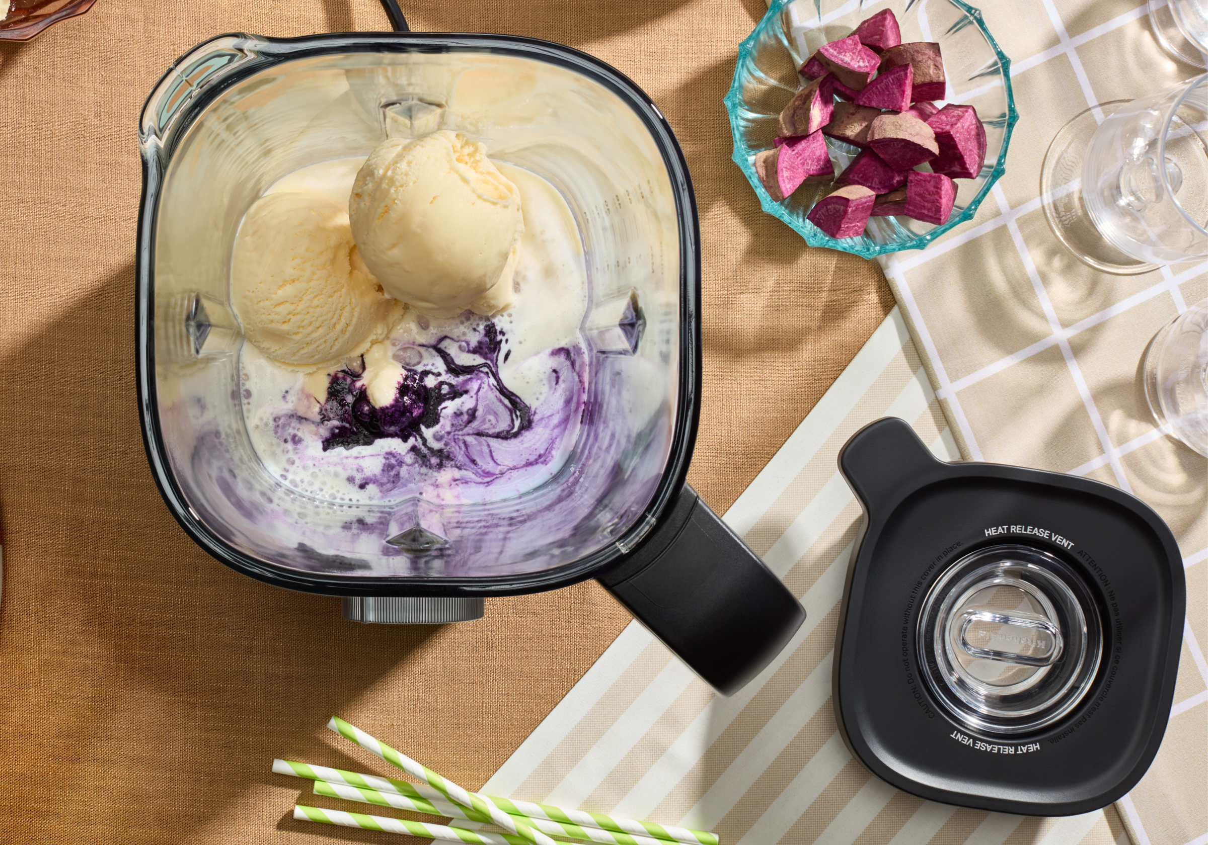 Pure Power Blender with Glass Jar