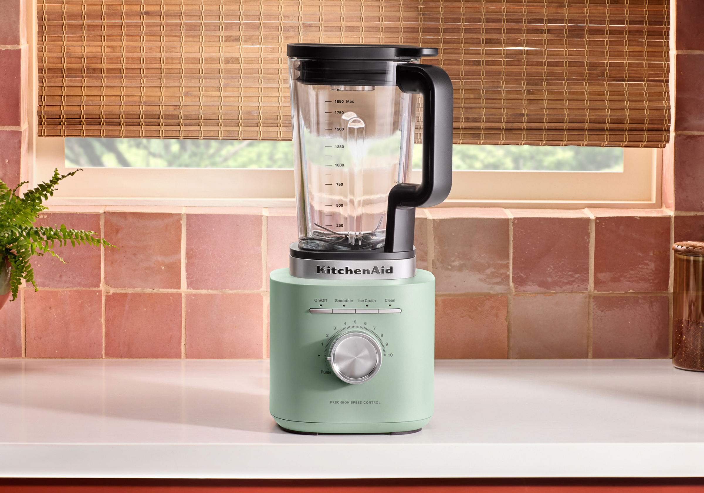 Pure Power Blender with Glass Jar
