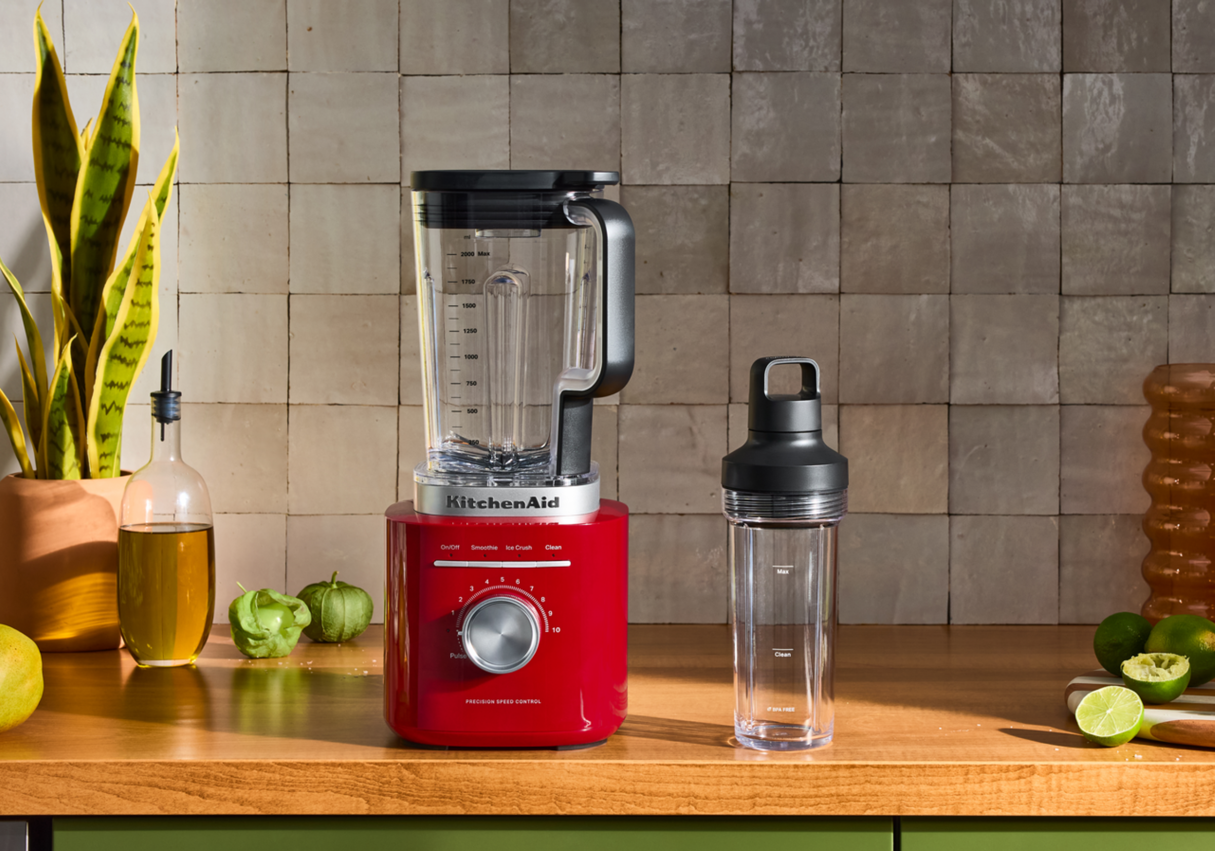 Pure Power Blender with a Personal Blending Jar