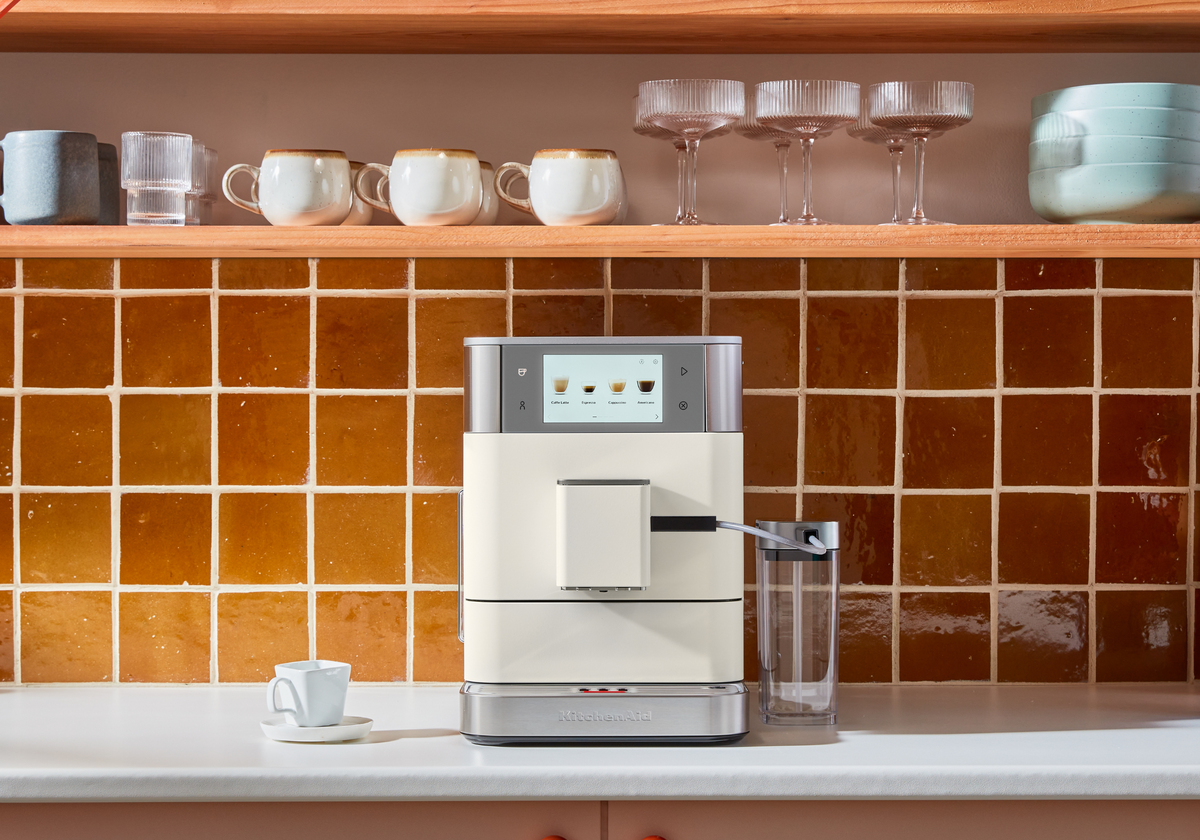 KF8 Fully Automatic Coffee Machine | KitchenAid Australia