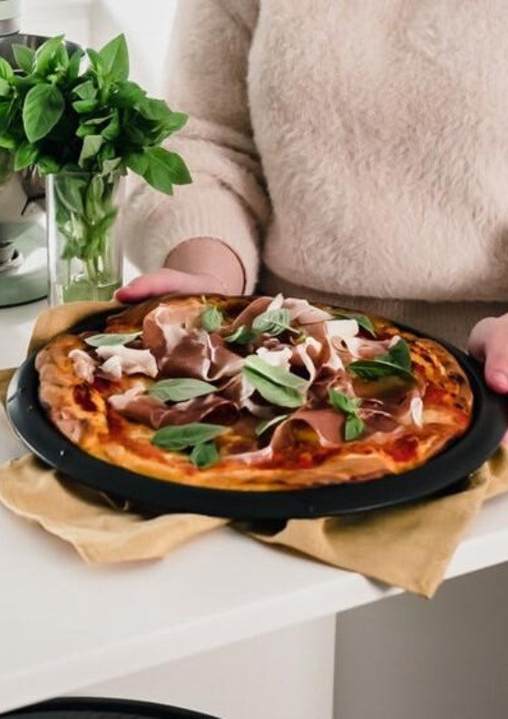 Fire roasted capsicum pizza with prosciutto and bocconcini