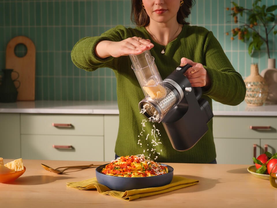 Grate, slice, or shred – cordlessly